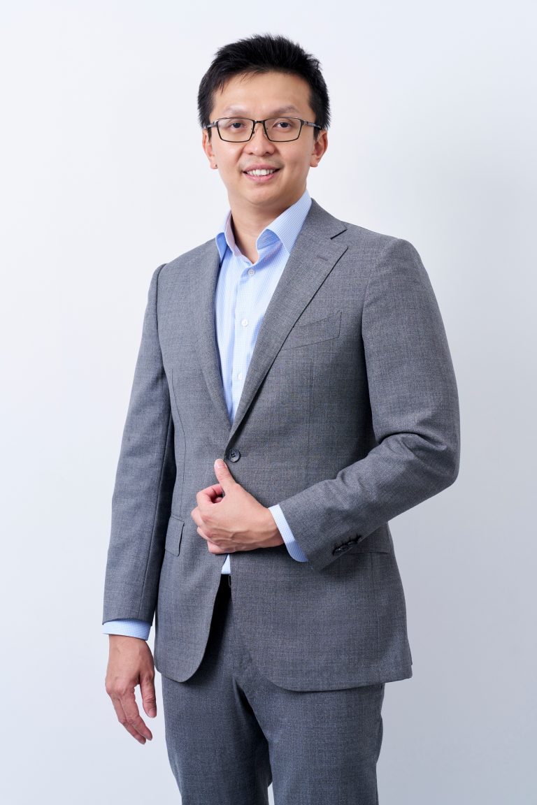 Dr Huang Yilun